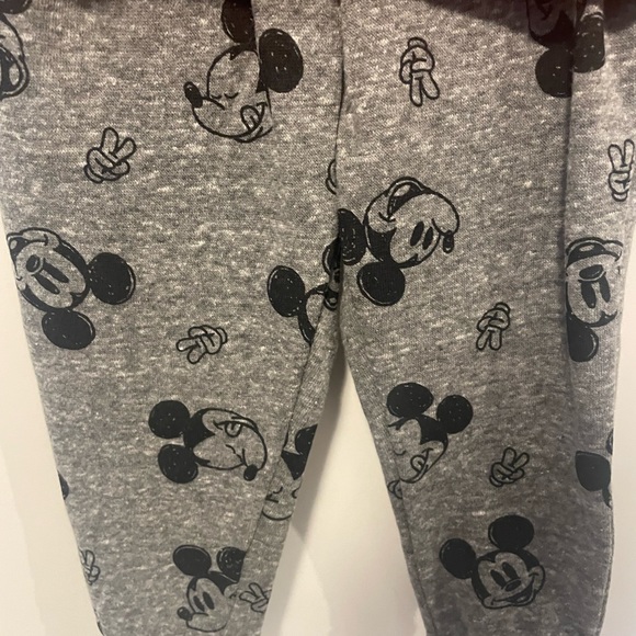 🎄3/$15 NWT Baby Mickey Outfit - Picture 4 of 5